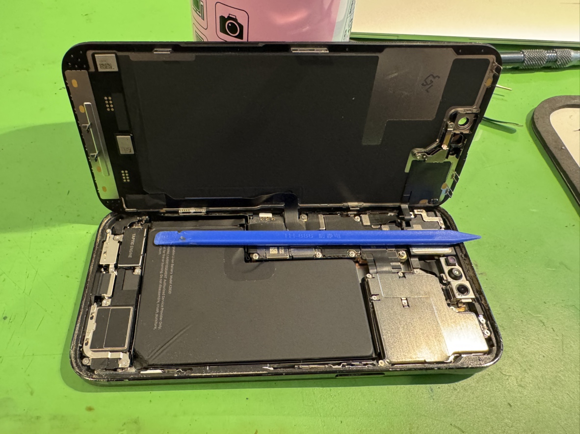 横須賀でiPhone14ProMaxの画面修理なら即日対応